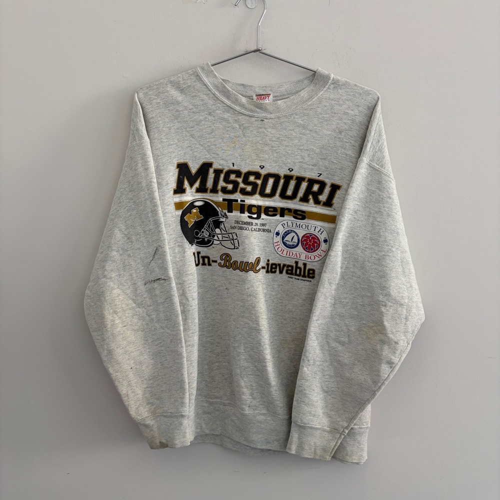 Vintage 1997 Missouri Tigers Holiday Bowl Sweatshirt Fruit of the Loom Gray XL